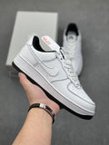 Air Force One - en blanco y negro