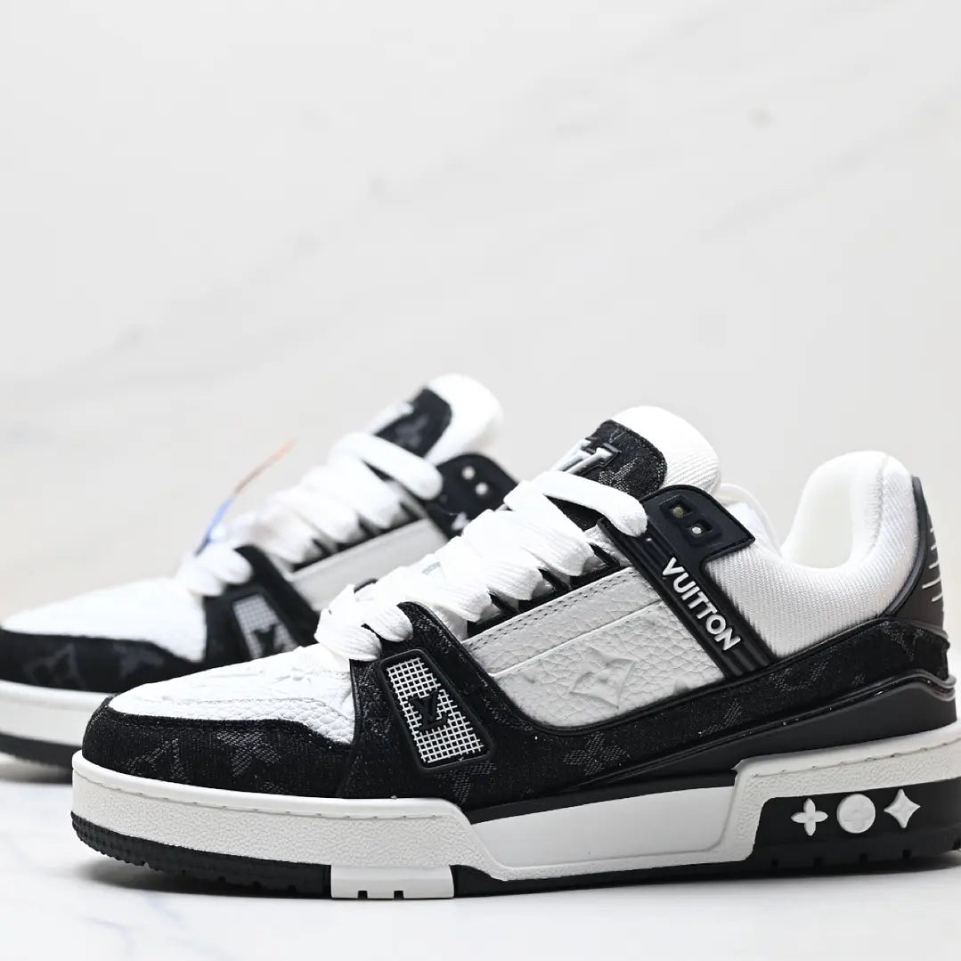Louis Vuitton Trainer – Negras
