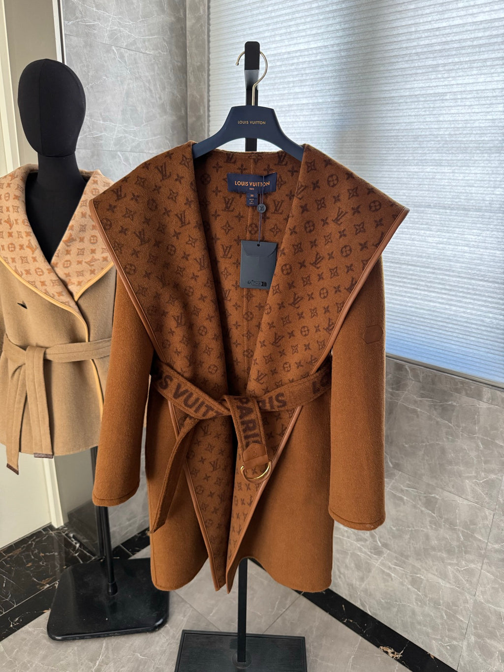 Chaqueta Louis Vuitton - Estilo 12 CALIDAD ORIGINAL
