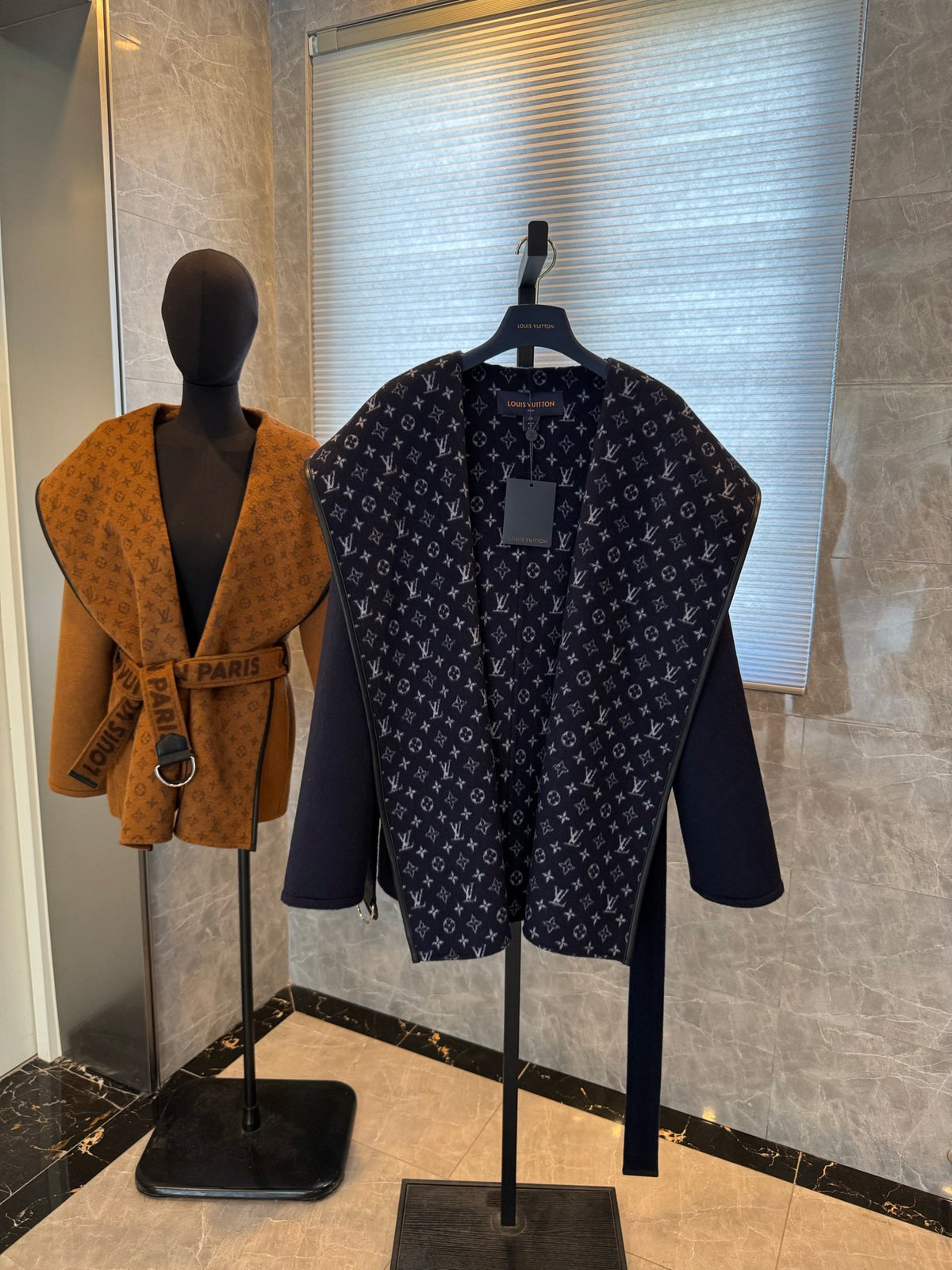 Chaqueta Louis Vuitton - Estilo 19 CALIDAD ORIGINAL