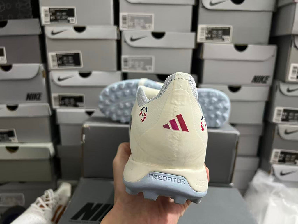 Adidas 25 Predator TF - Estilo 2
