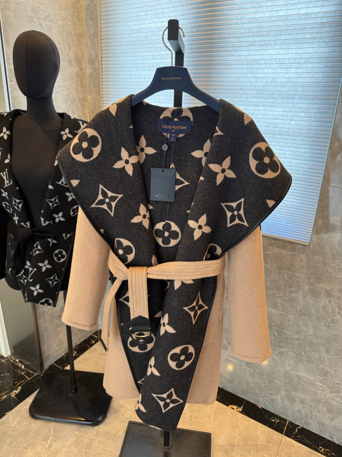 Chaqueta Louis Vuitton - Estilo 11 CALIDAD ORIGINAL