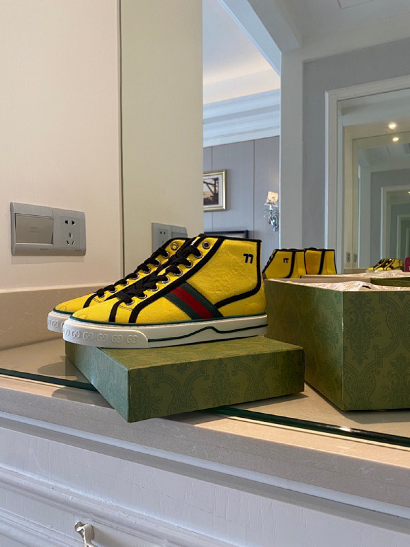 Zapatillas Gucci Casual - Modelo 068