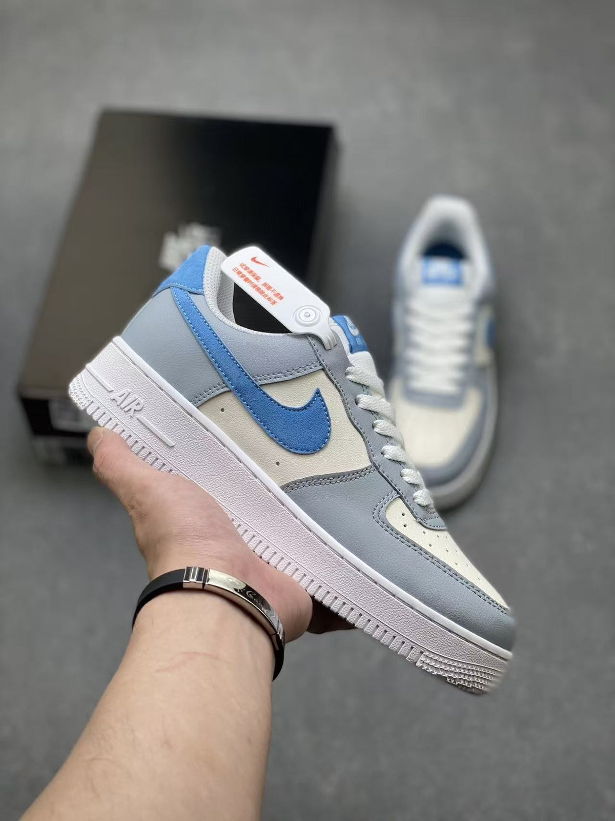 Air Force One - Gris Azul y Crema
