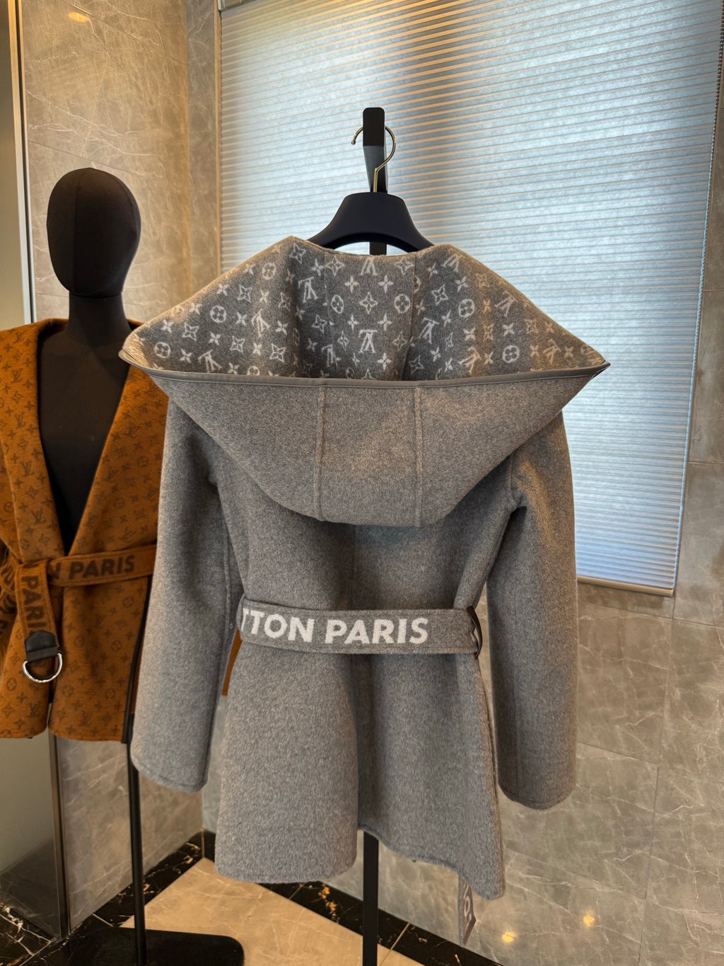 Chaqueta Louis Vuitton - Estilo 20 CALIDAD ORIGINAL