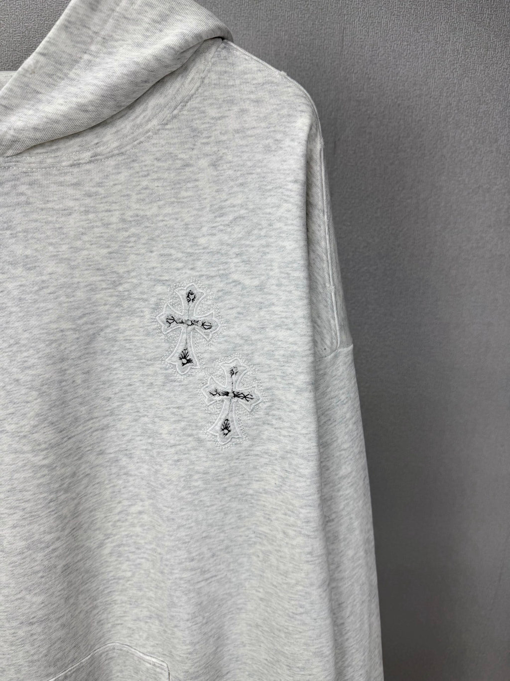 Sudadera Chrome Hearts 2026 nuevo bordado cruz logo Washed y desgastado para pareja con capucha - Estilo C CALIDAD ORIGINAL