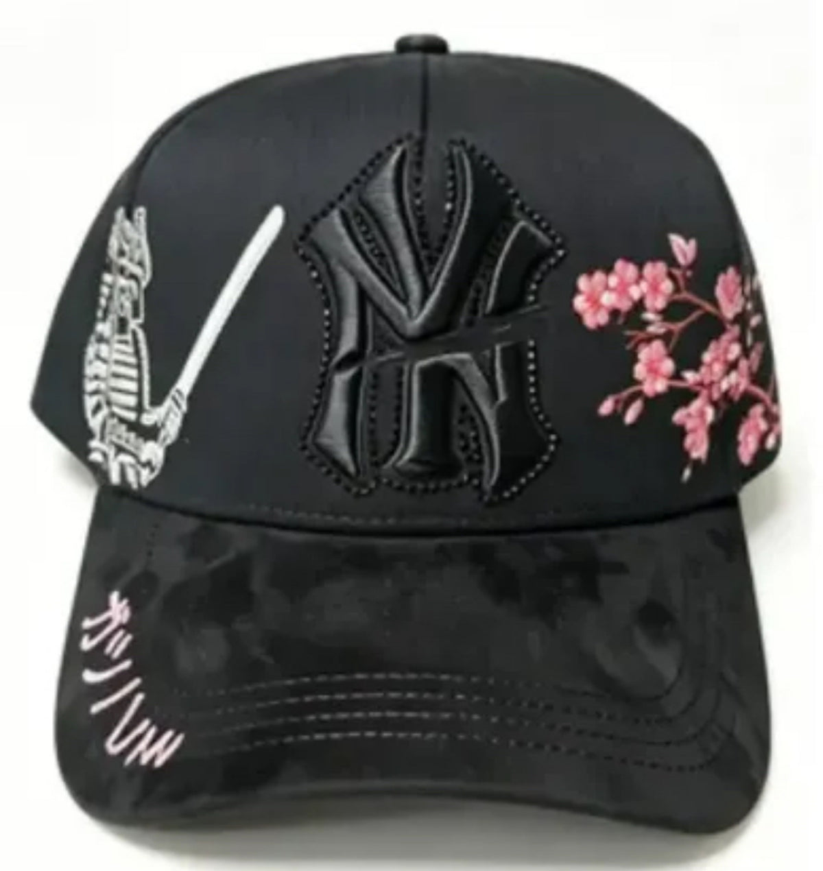 Gorra NY con espada katana y sakura