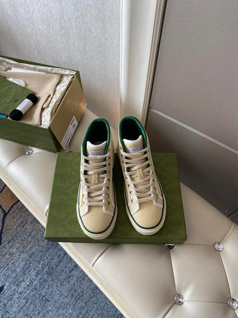 Zapatillas Gucci Casual - Modelo 056