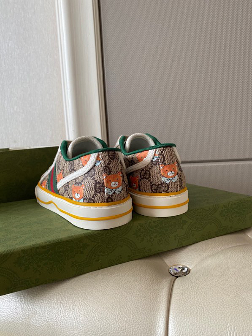 Zapatillas Gucci Casual - Modelo 006