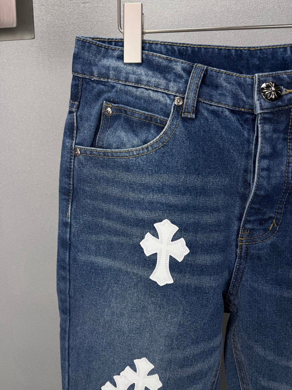 Pantalón Chrome Hearts 2026 nuevo azul pantalón con blanco cruz patchwork cuero, para pareja CALIDAD ORIGINAL