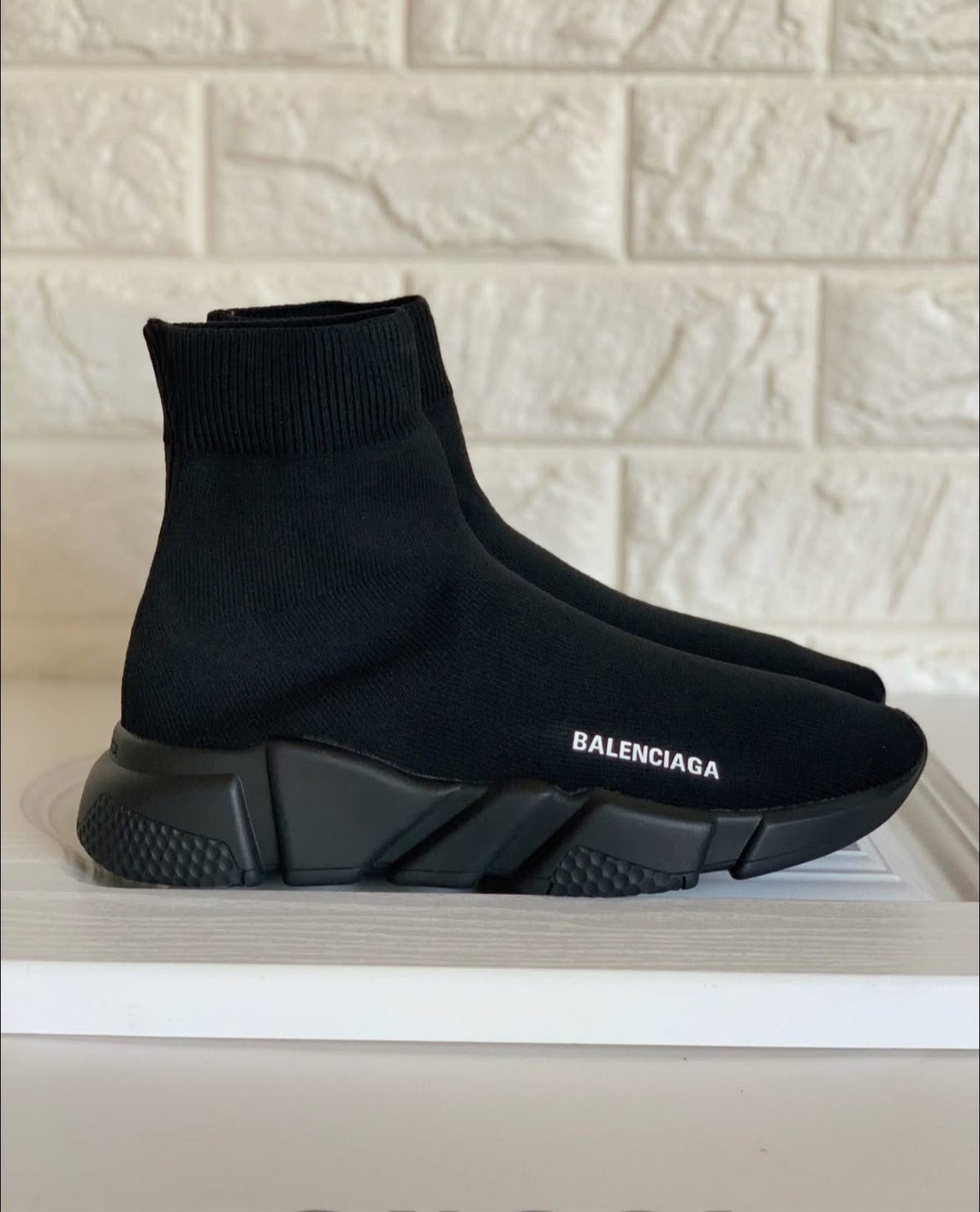 Balenciaga Speed 2.0 - Modelo 30