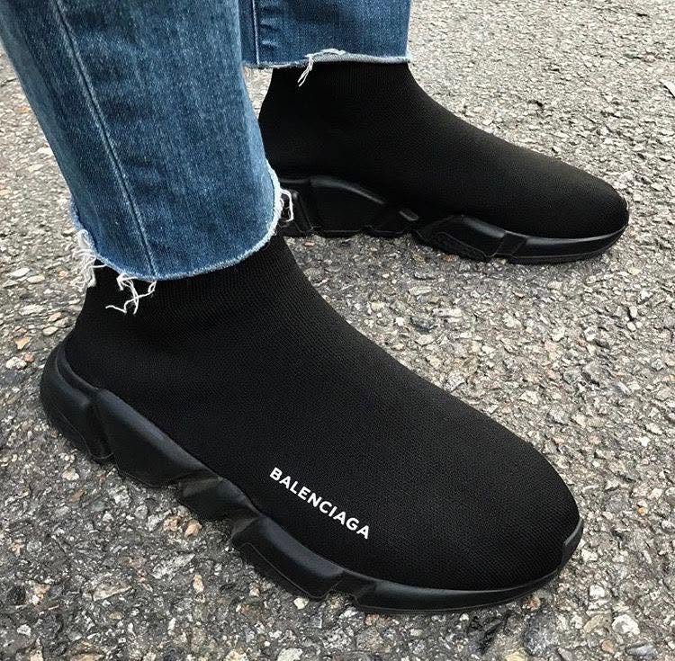 Balenciaga Speed 2.0 - Modelo 30