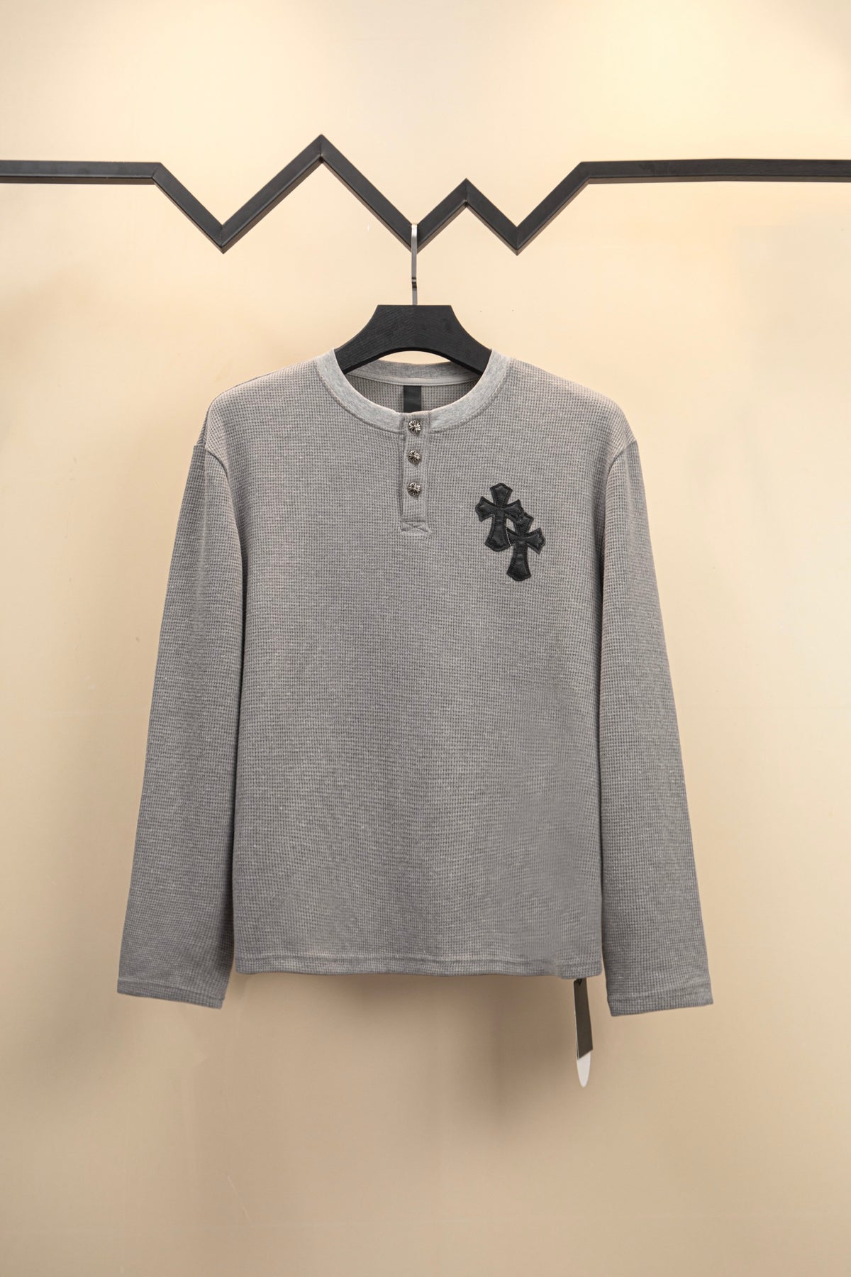 Polera Manga Larga Chrome Hearts Croy Hearts cuero Label cruz Henry Collar waffle Gown manga larga polera - Estilo B CALIDAD ORIGINAL
