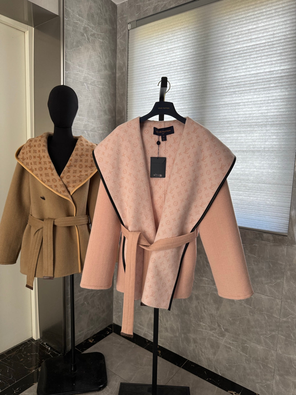 Chaqueta Louis Vuitton - Estilo 23 CALIDAD ORIGINAL
