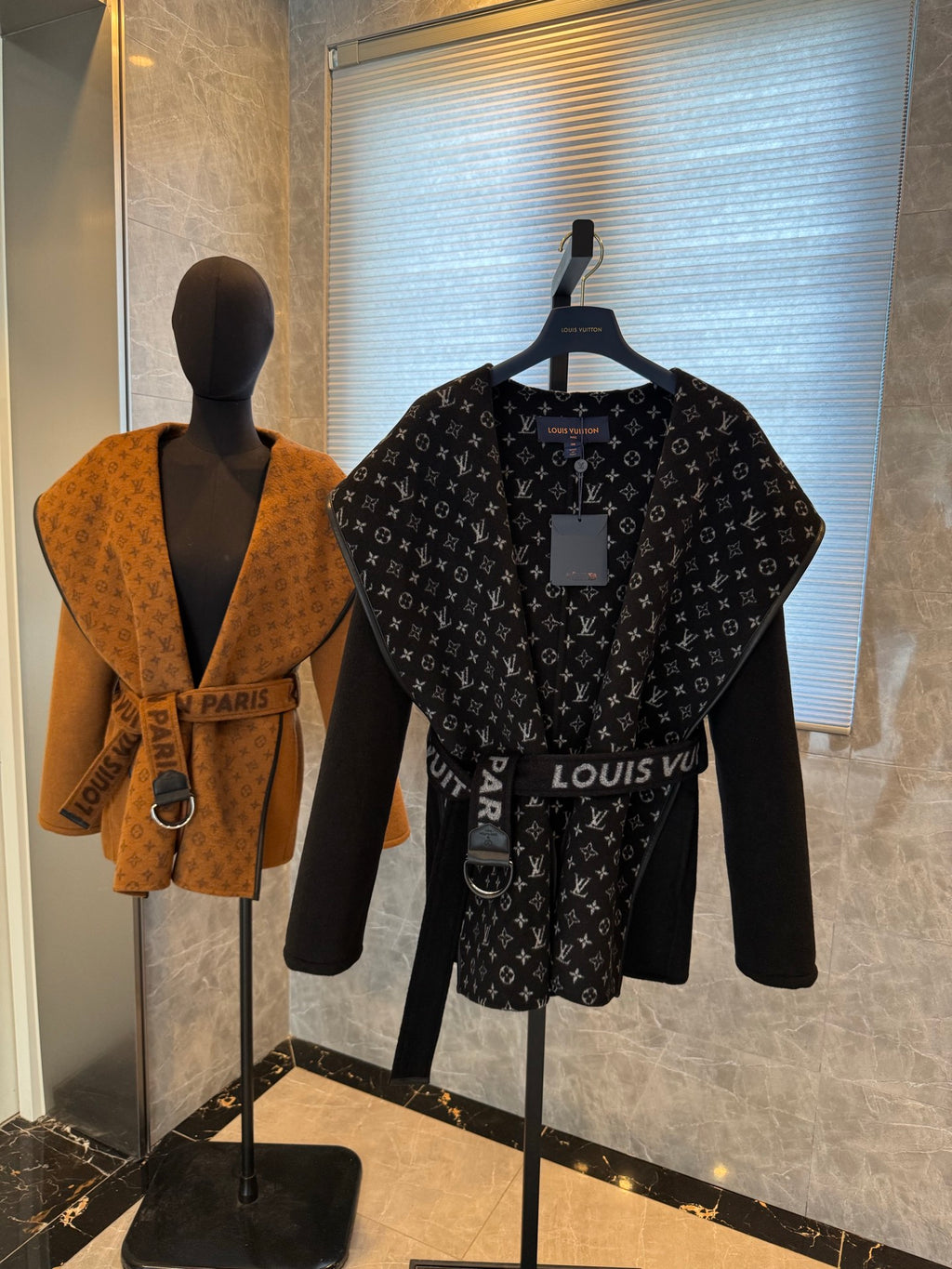 Chaqueta Louis Vuitton - Estilo 21 CALIDAD ORIGINAL