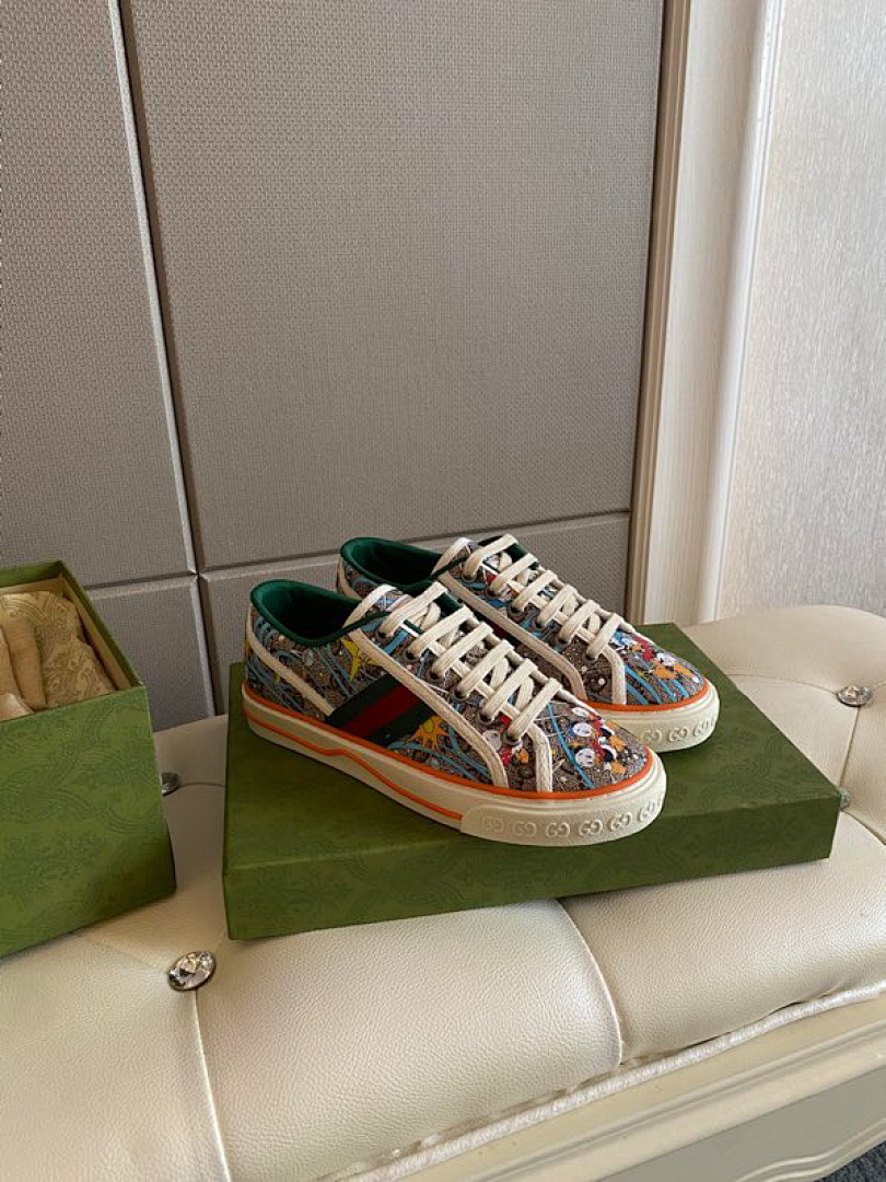 Zapatillas Gucci Casual - Modelo 027