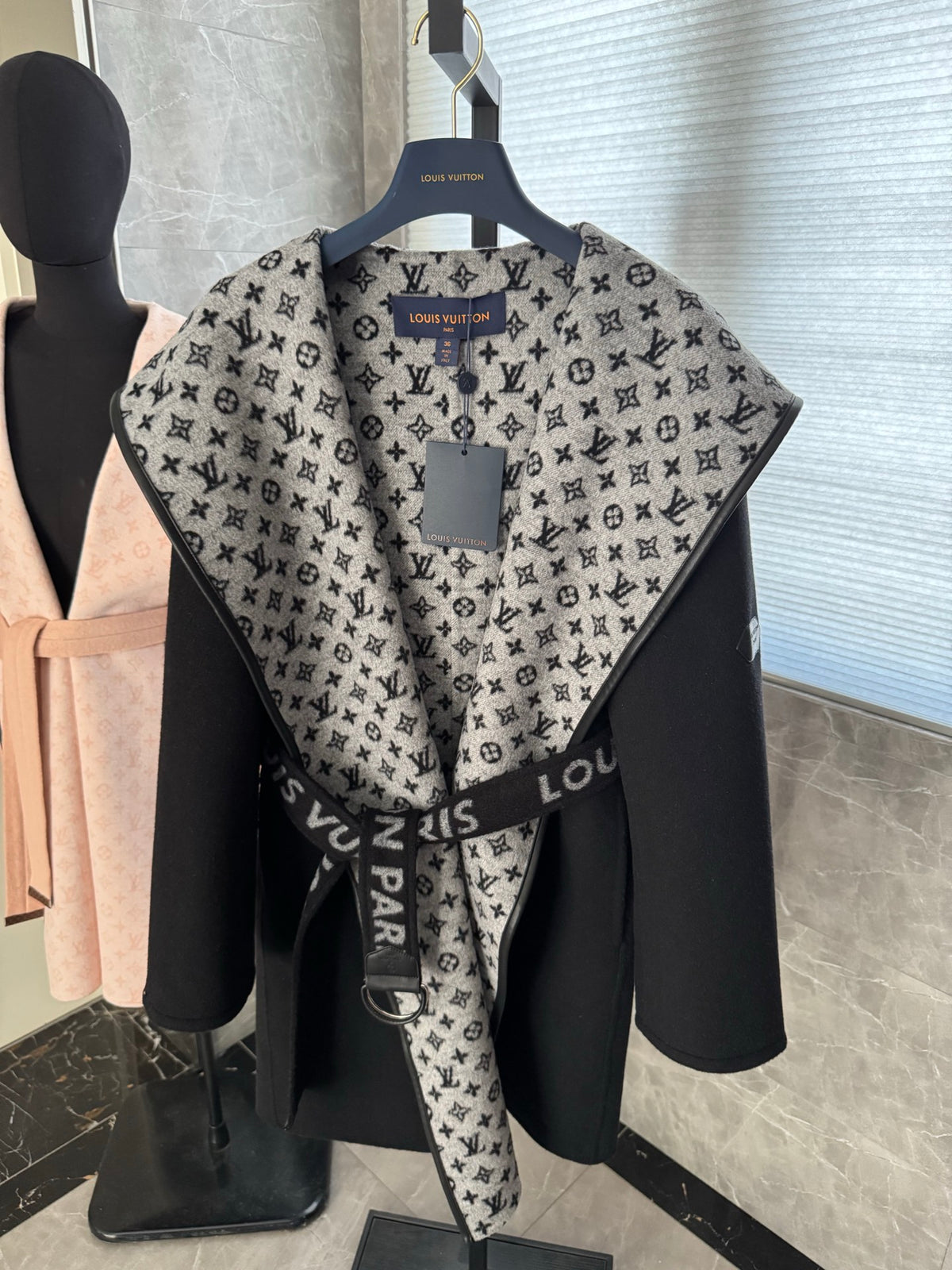 Chaqueta Louis Vuitton - Estilo 29 CALIDAD ORIGINAL