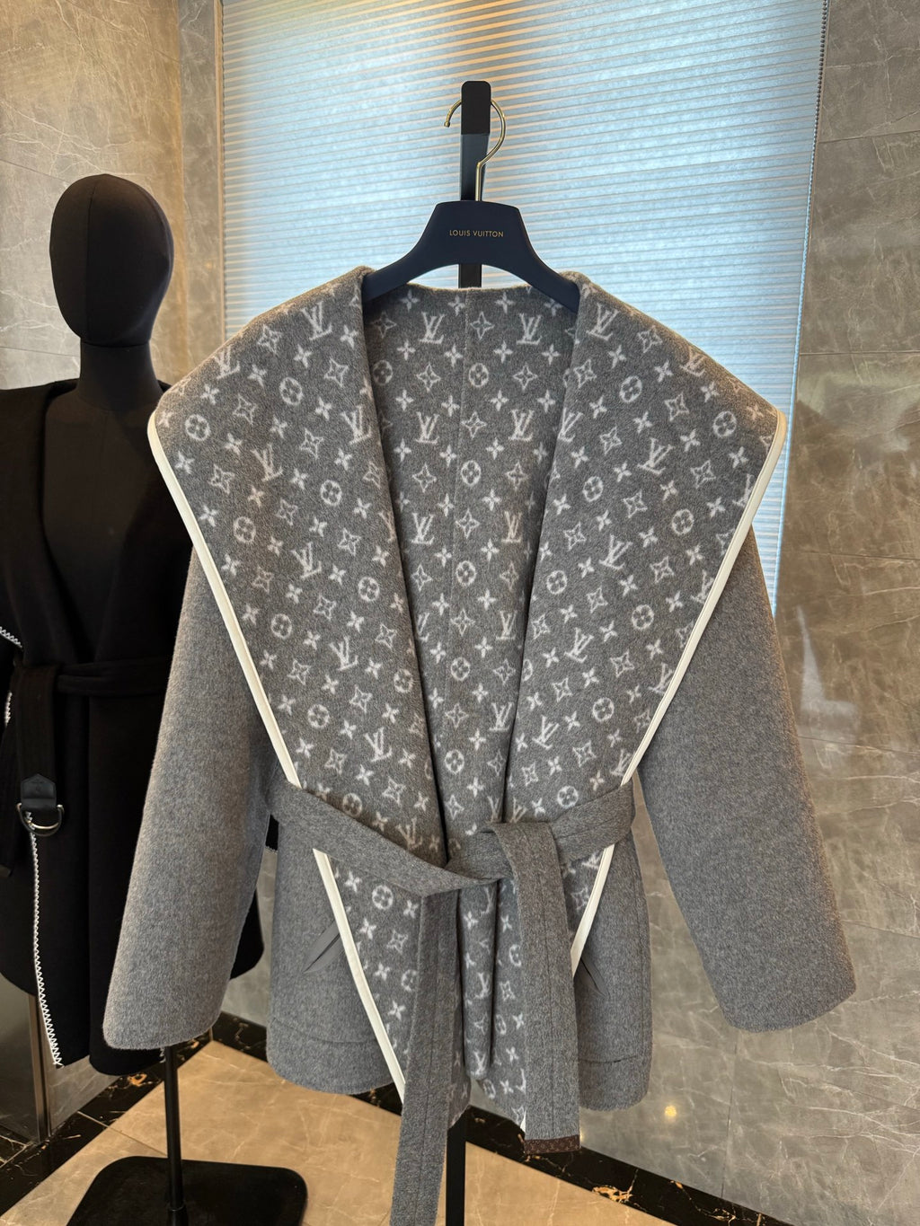 Chaqueta Louis Vuitton - Estilo 26 CALIDAD ORIGINAL