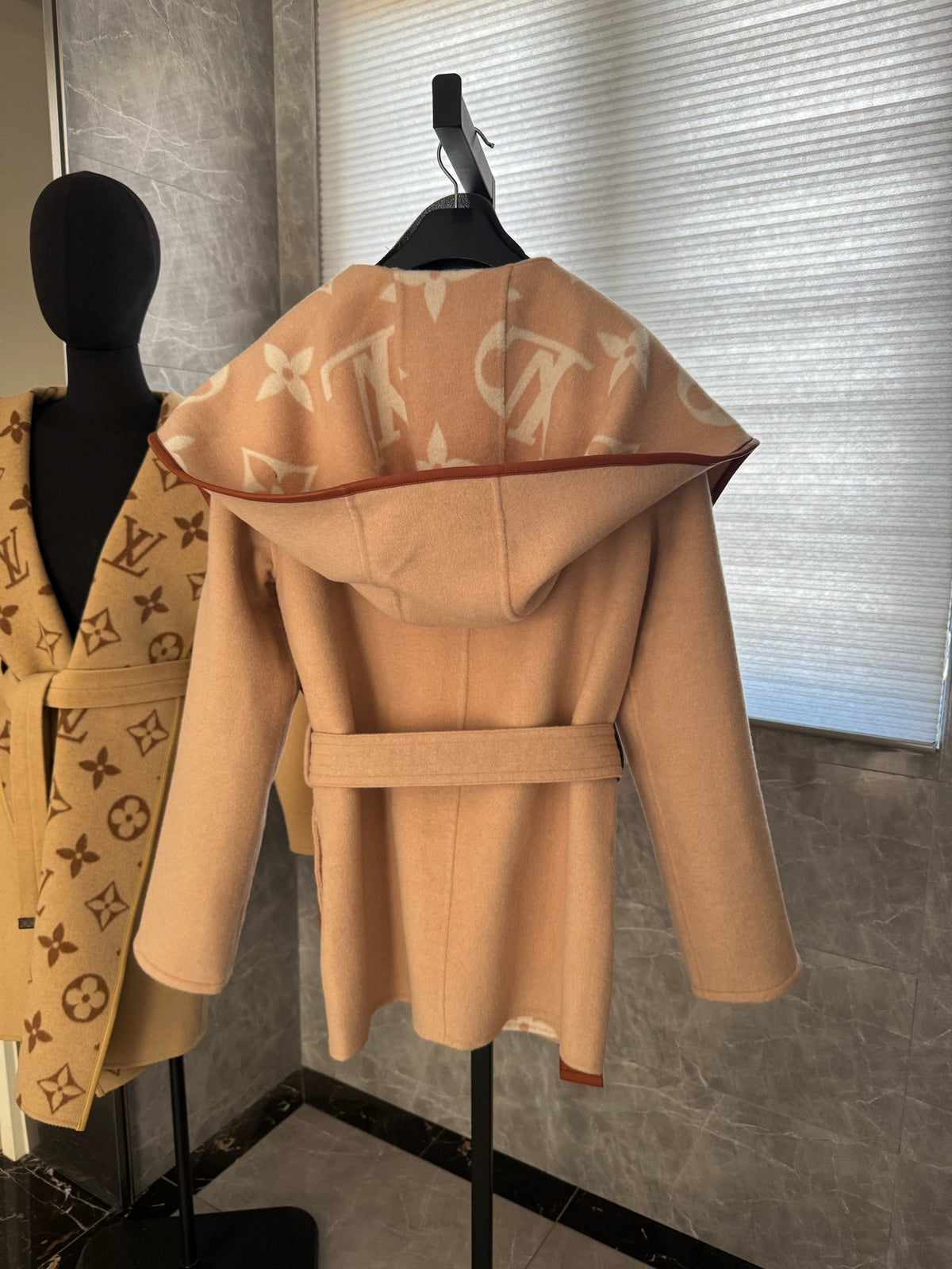 Chaqueta Louis Vuitton - Estilo 7 CALIDAD ORIGINAL