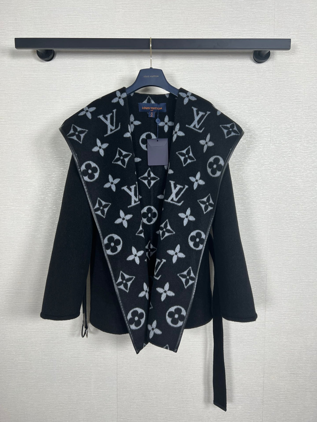 Chaqueta Louis Vuitton - Estilo 33 CALIDAD ORIGINAL