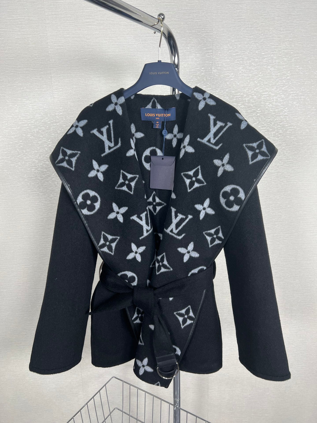 Chaqueta Louis Vuitton - Estilo 33 CALIDAD ORIGINAL