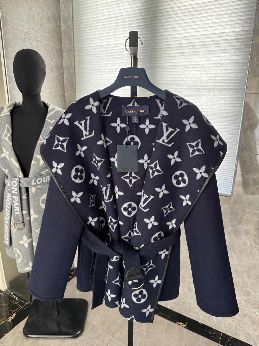 Chaqueta Louis Vuitton - Estilo 31 CALIDAD ORIGINAL