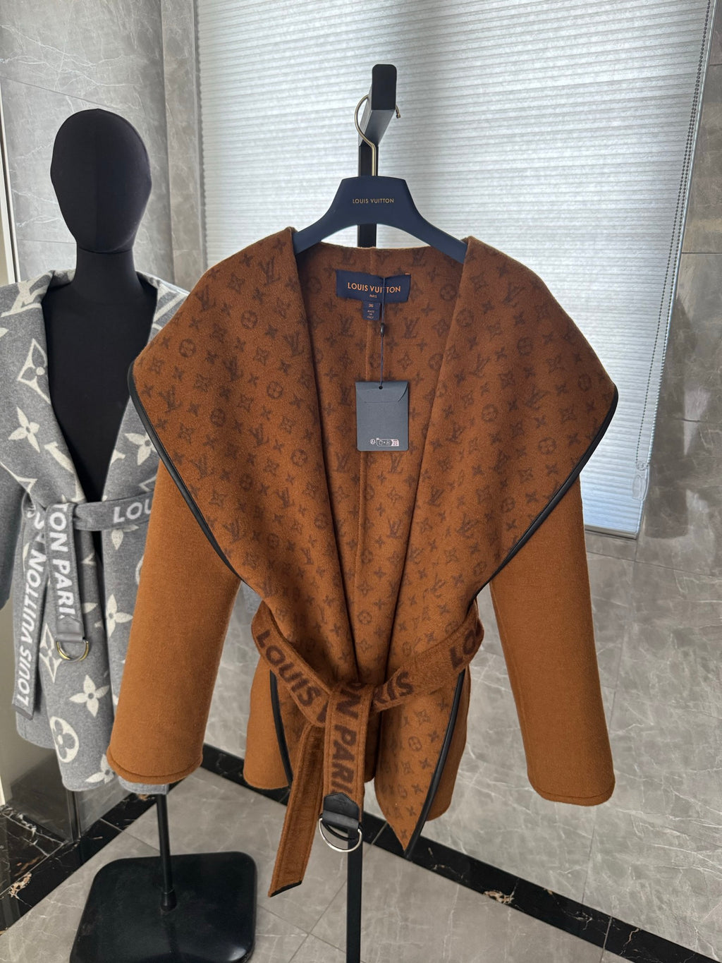 Chaqueta Louis Vuitton - Estilo 16 CALIDAD ORIGINAL