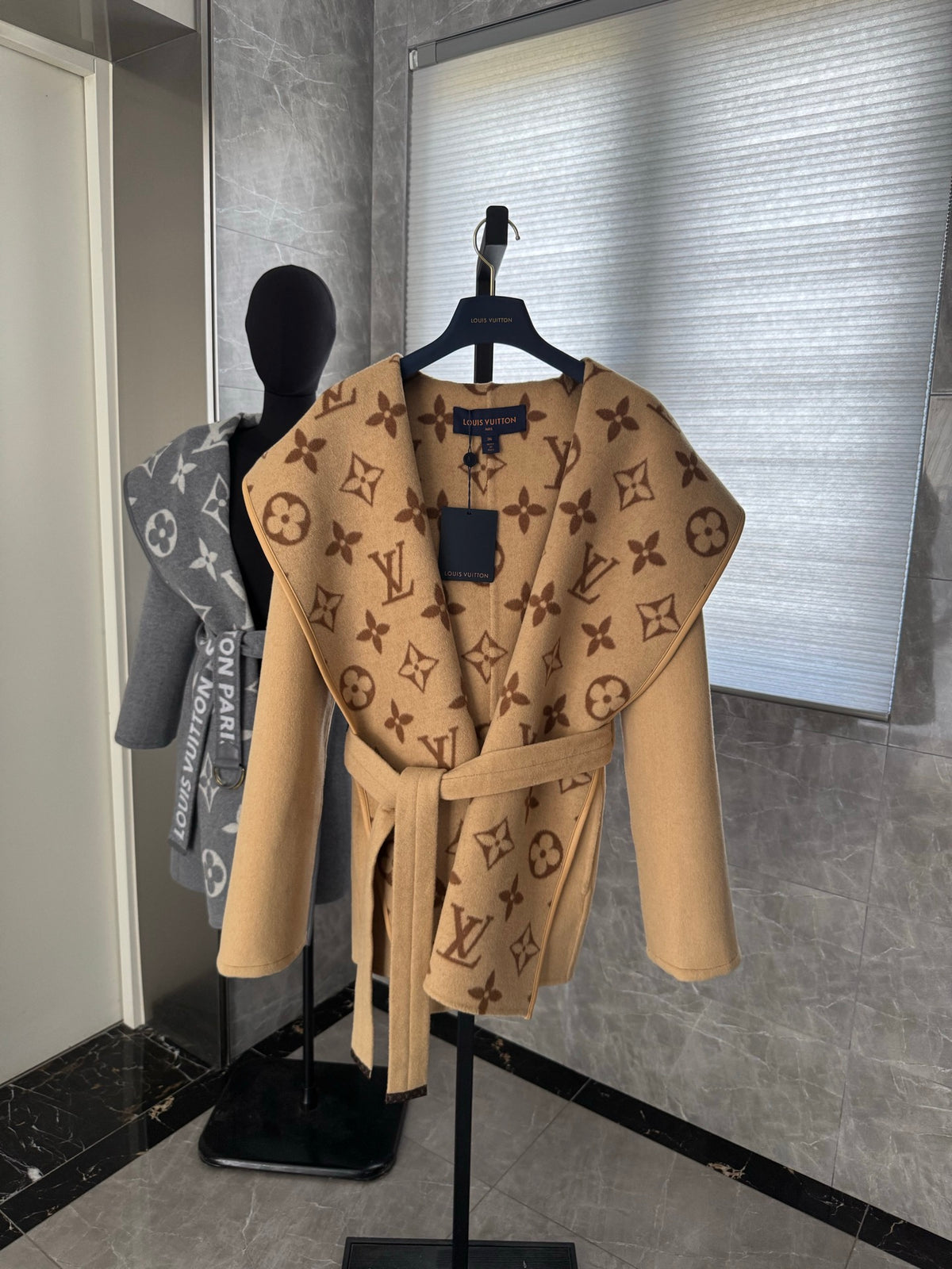Chaqueta Louis Vuitton - Estilo 17 CALIDAD ORIGINAL
