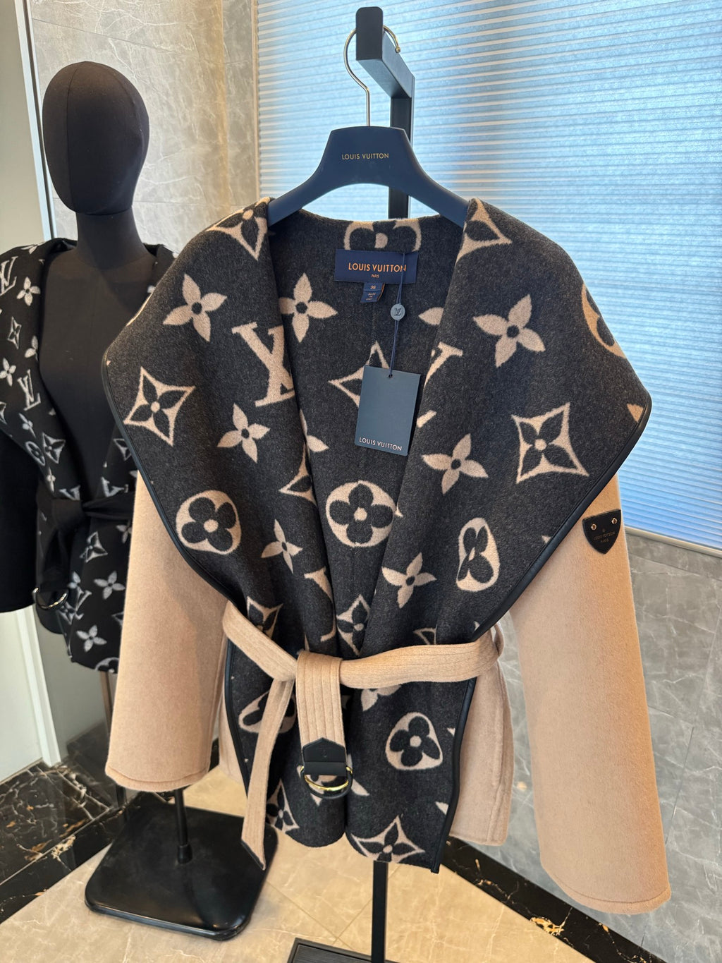 Chaqueta Louis Vuitton - Estilo 27 CALIDAD ORIGINAL