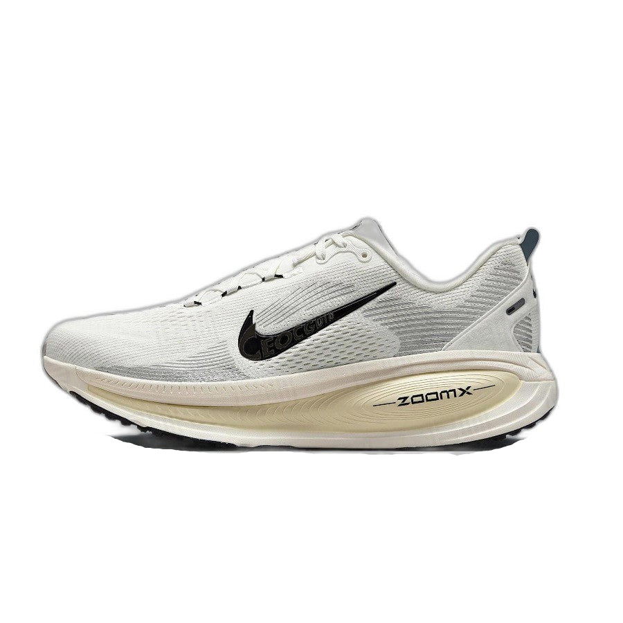 Nike Zoom Vomero 18 - Blanco y Negro