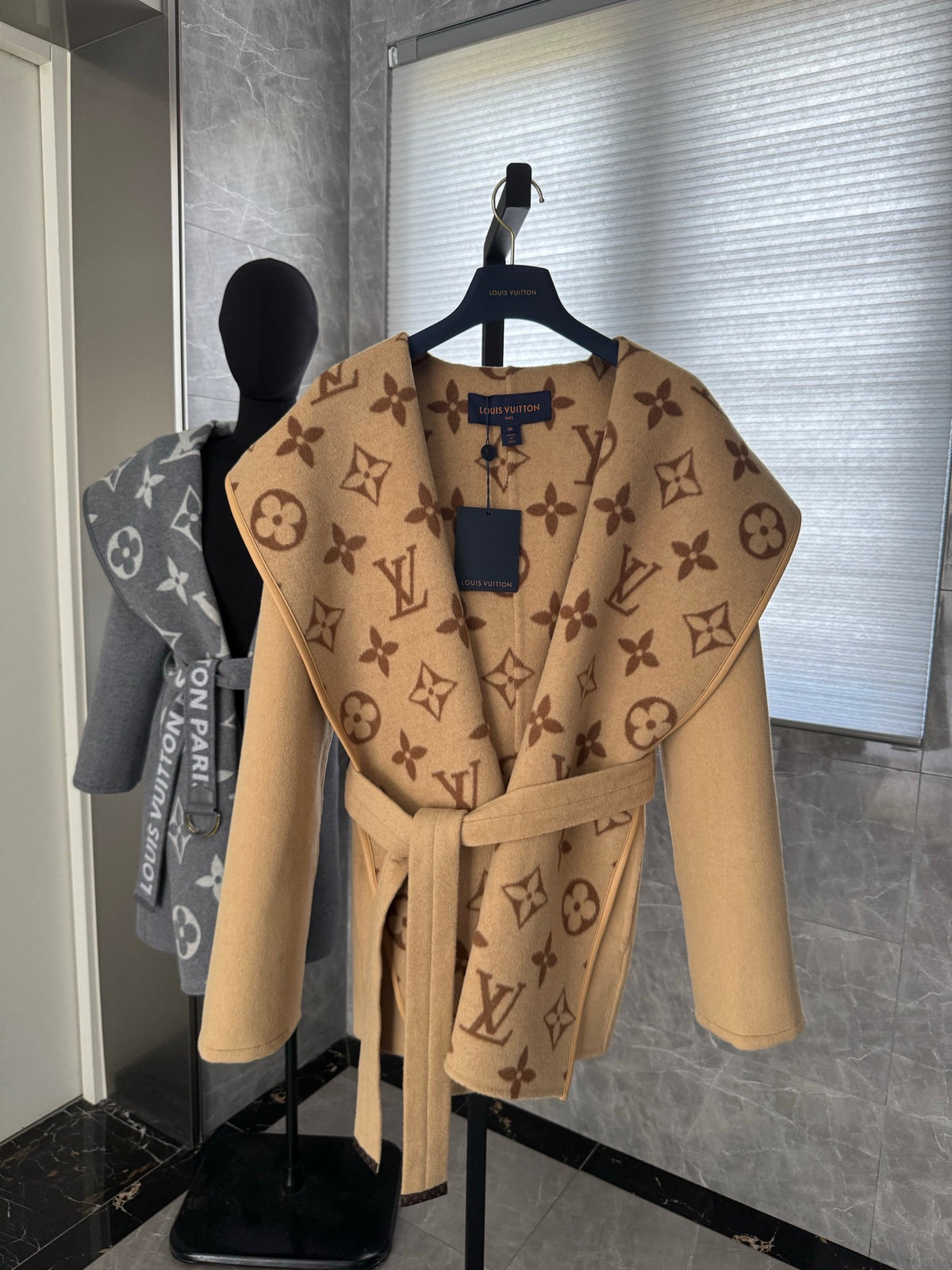 Chaqueta Louis Vuitton - Estilo 17 CALIDAD ORIGINAL