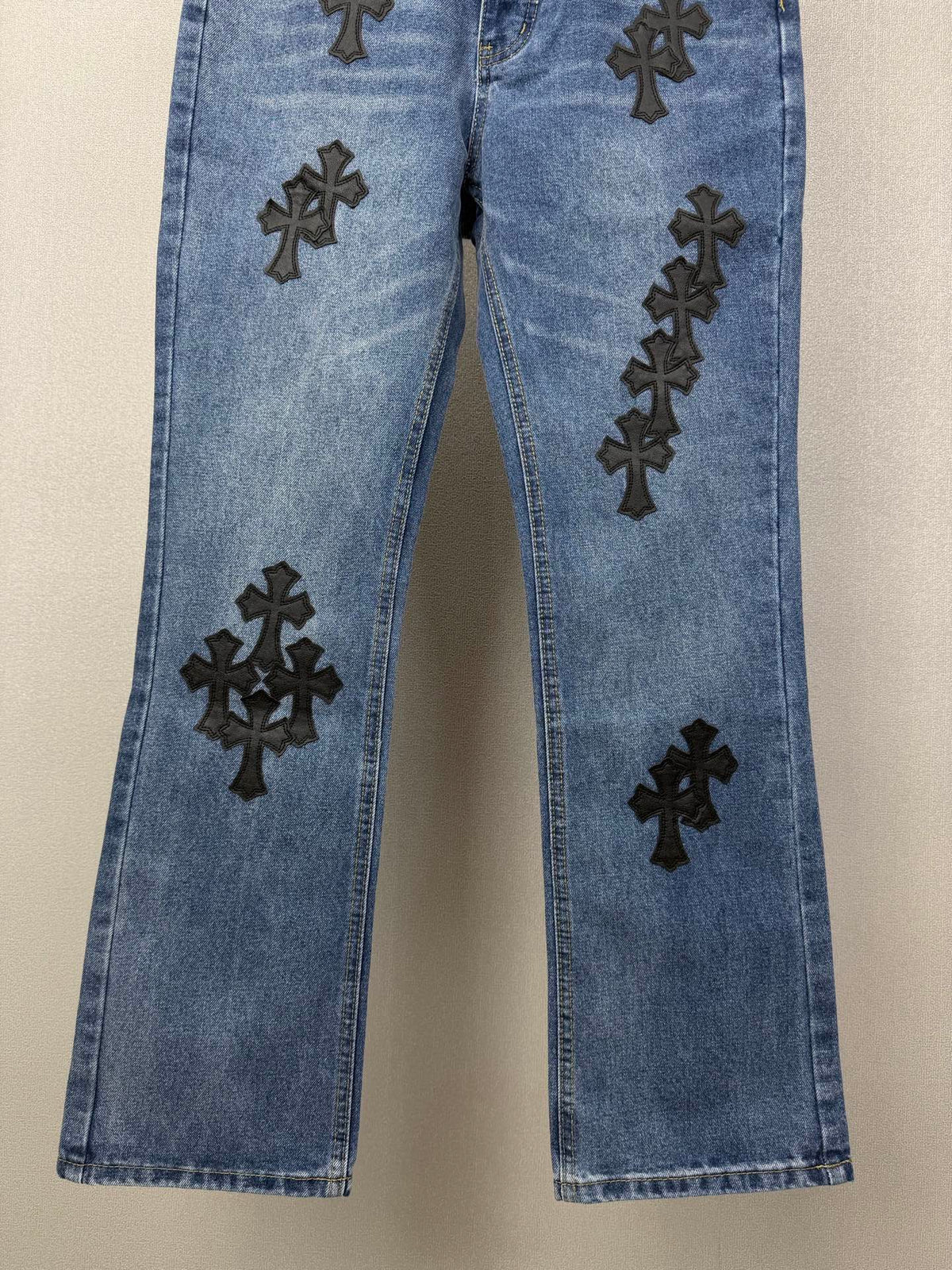 Pantalón Chrome Hearts 2026 nuevo azul pantalón con negro cruz patchwork cuero, para pareja CALIDAD ORIGINAL
