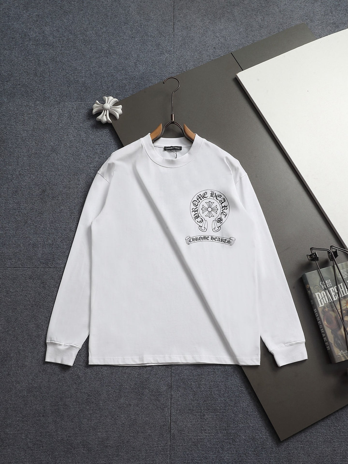 Prenda Chrome Hearts cruz y herradura estampado de logo cuello redondo manga larga CALIDAD ORIGINAL
