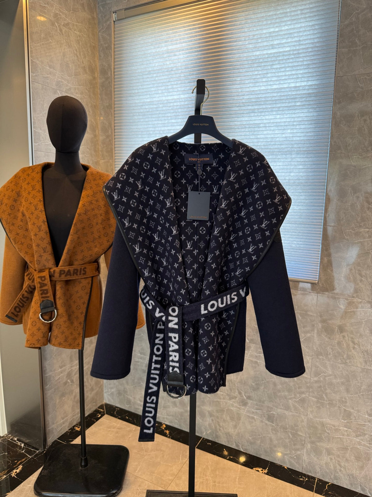 Chaqueta Louis Vuitton - Estilo 19 CALIDAD ORIGINAL
