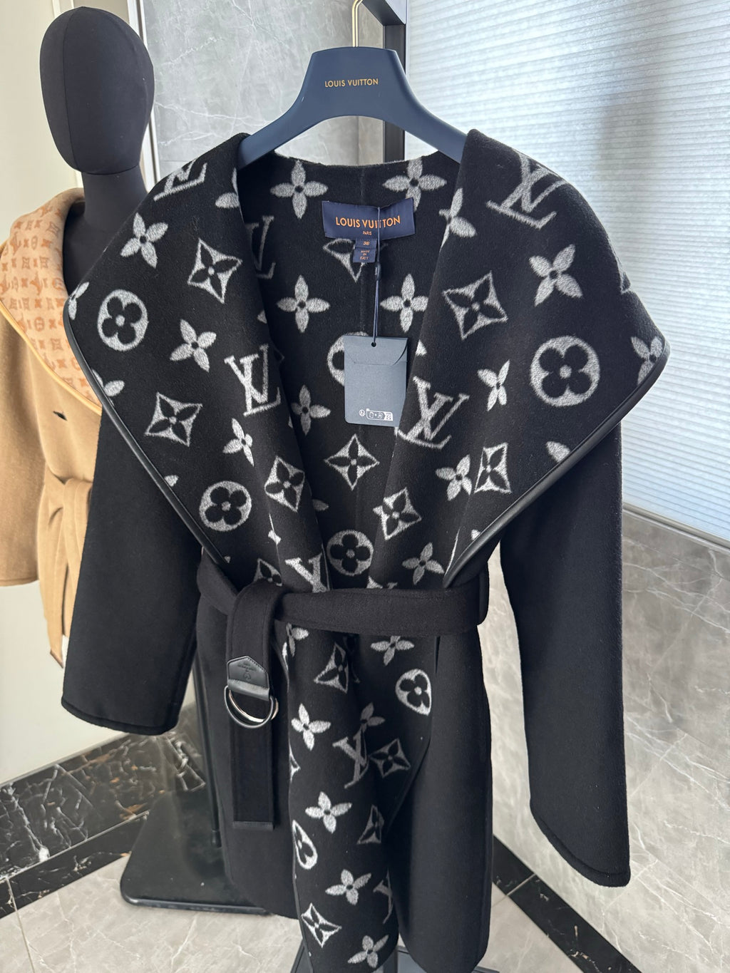 Chaqueta Louis Vuitton - Estilo 13 CALIDAD ORIGINAL