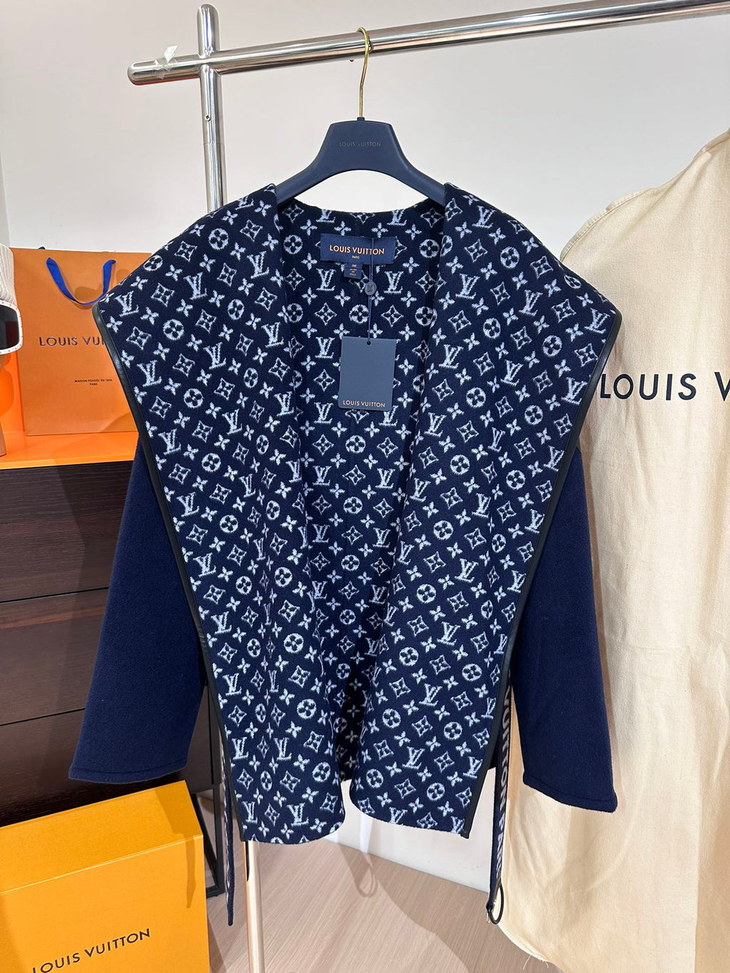 Chaqueta Louis Vuitton - Estilo 48 CALIDAD ORIGINAL