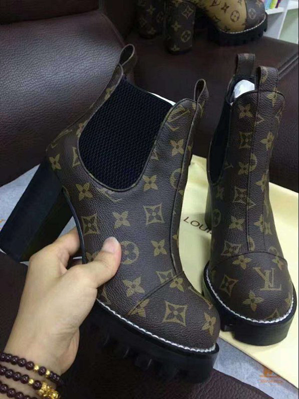 Zapatillas Louis Vuitton Botas - Modelo 397
