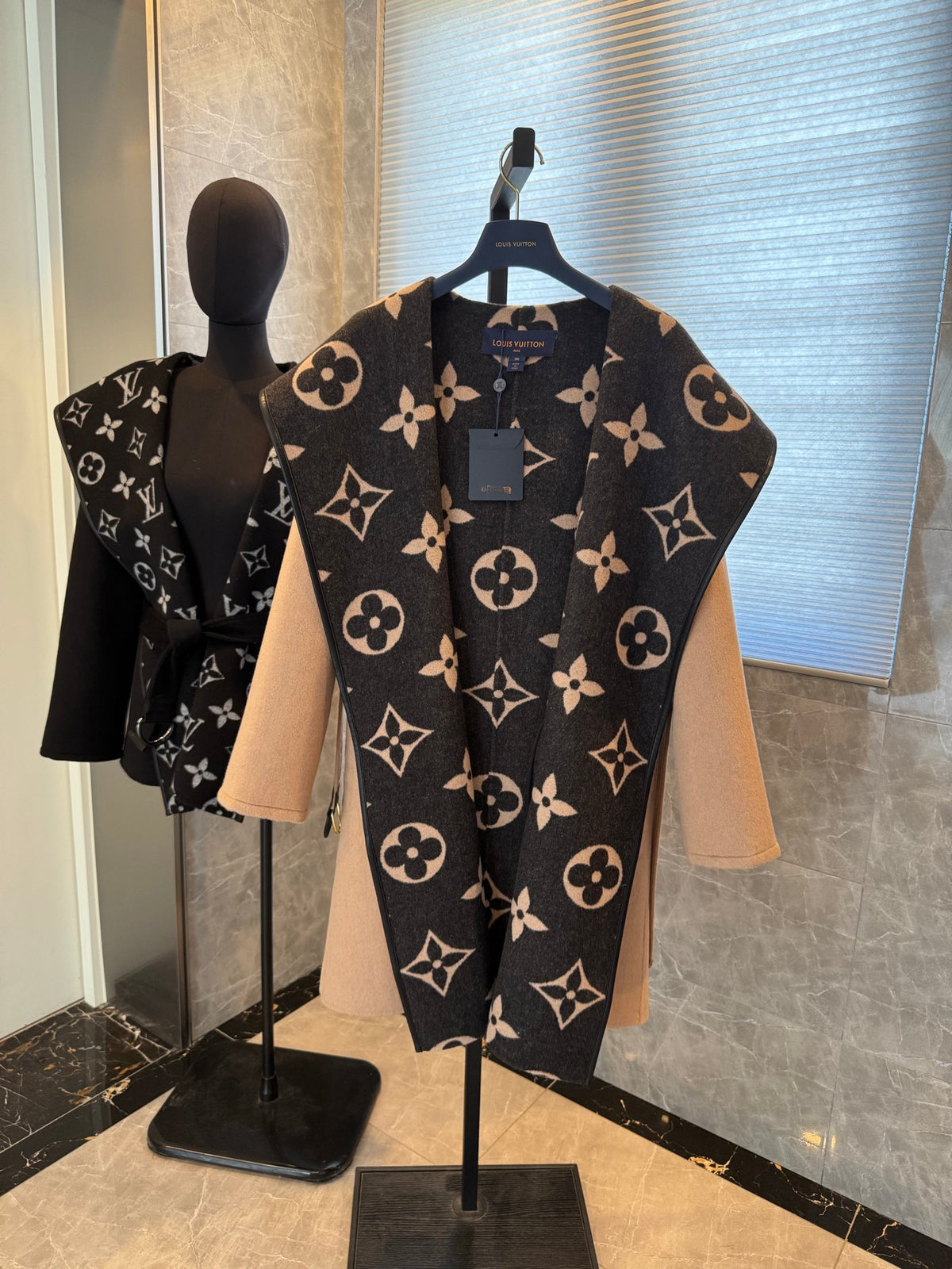 Chaqueta Louis Vuitton - Estilo 11 CALIDAD ORIGINAL