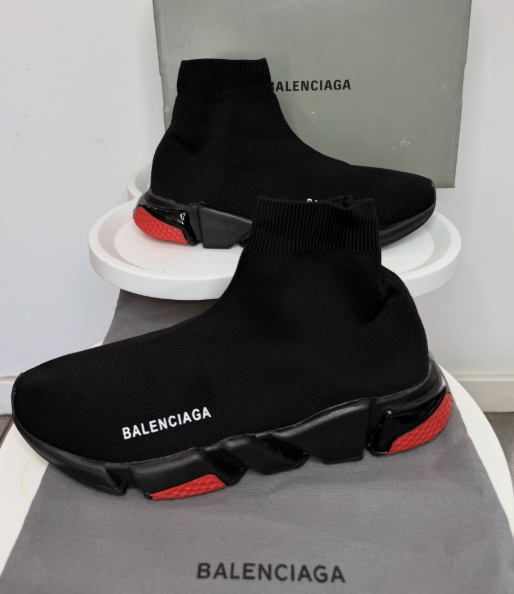 Balenciaga Speed 2.0 - Modelo 4