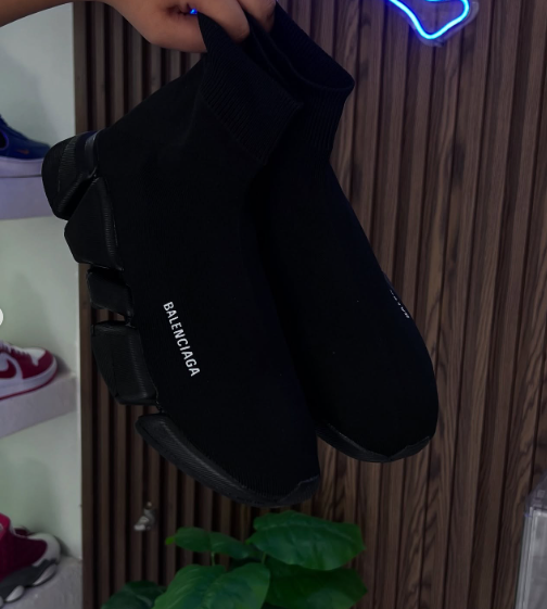 Balenciaga Speed 2.0 - Modelo 6