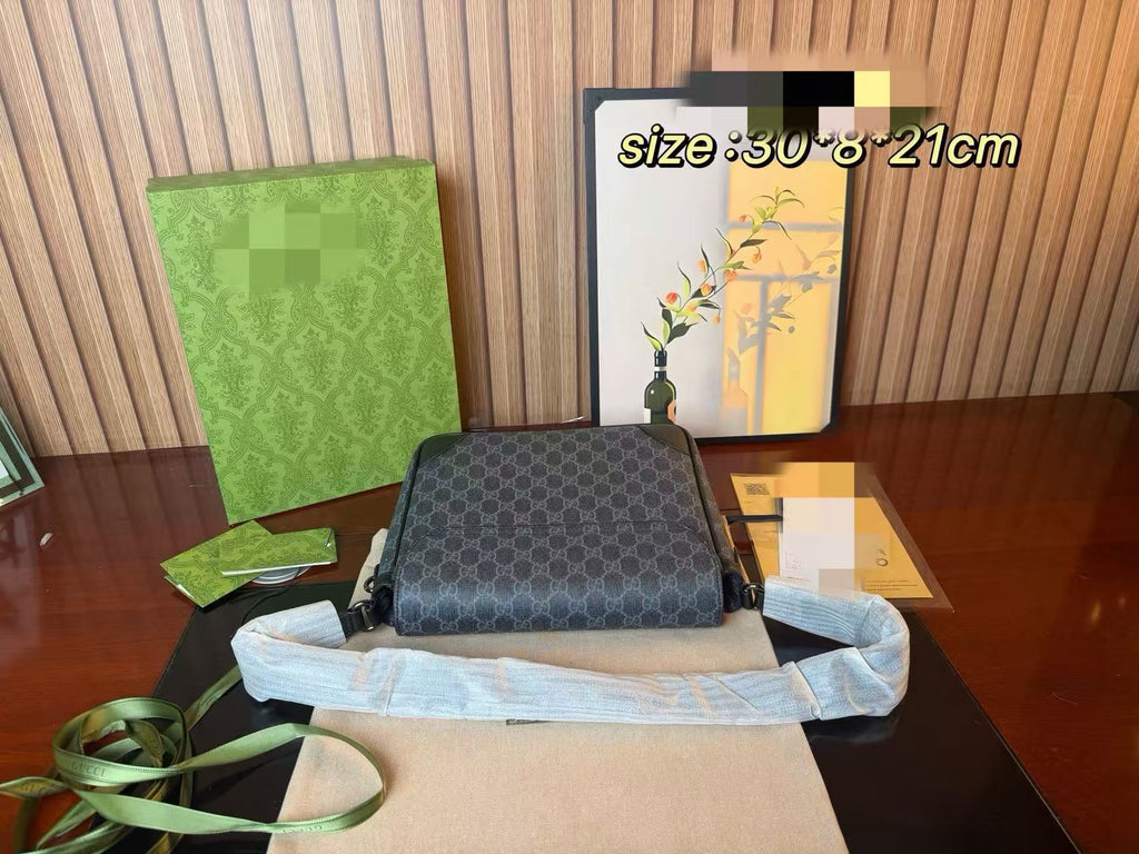 GG Emblem Shoulder Bag