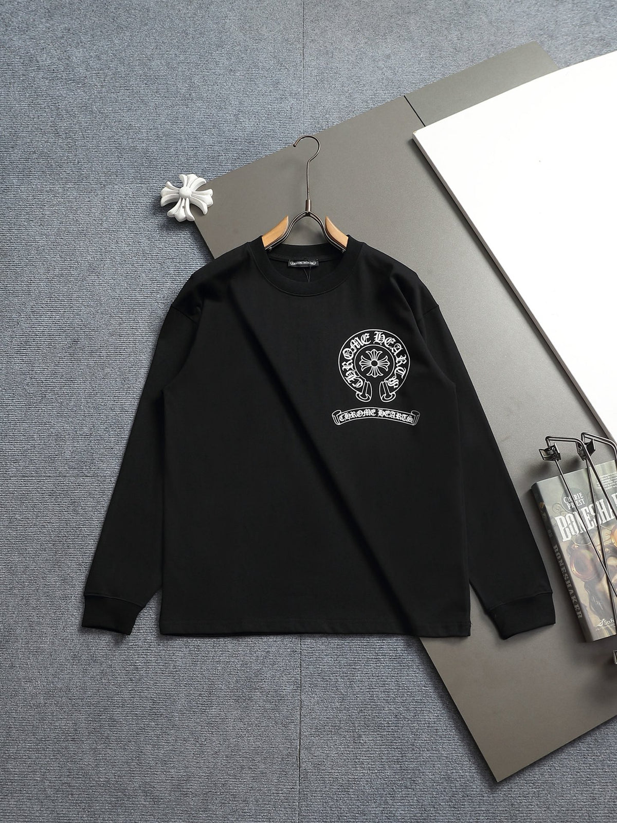 Prenda Chrome Hearts cruz y herradura estampado de logo cuello redondo manga larga - Estilo B CALIDAD ORIGINAL