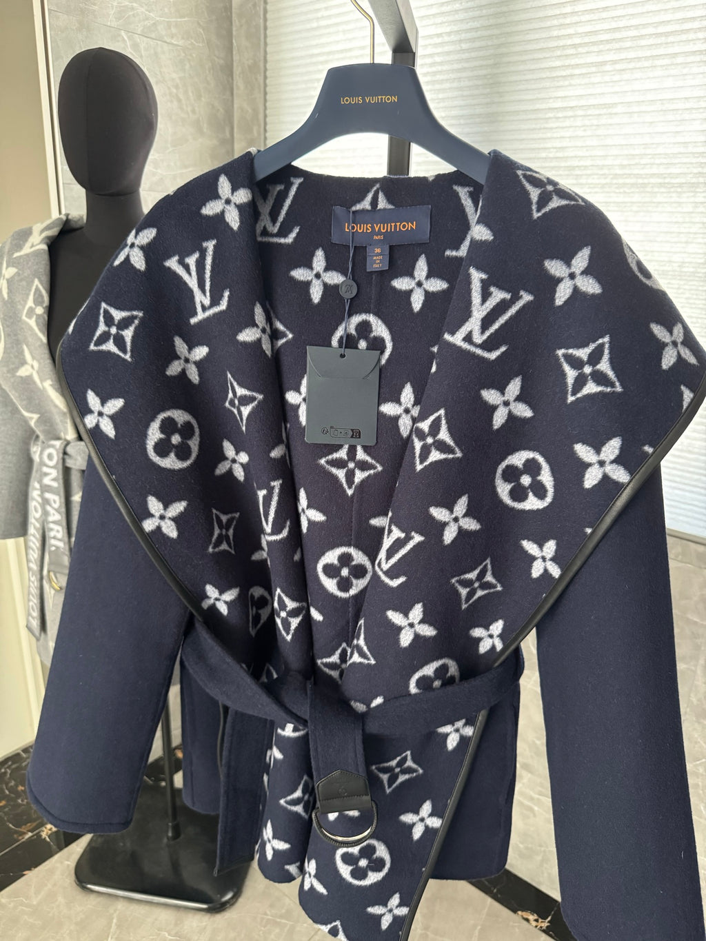 Chaqueta Louis Vuitton - Estilo 31 CALIDAD ORIGINAL