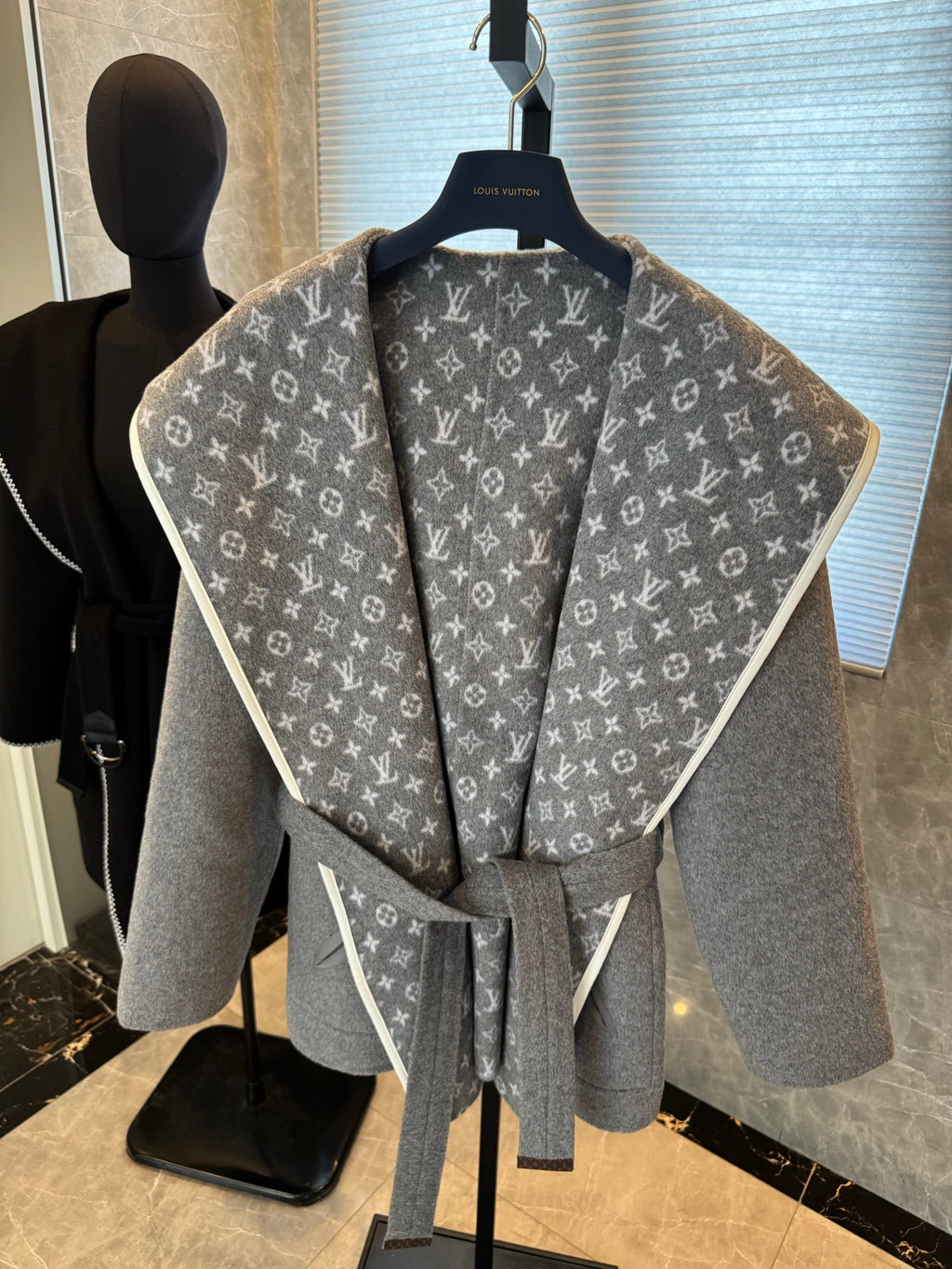 Chaqueta Louis Vuitton - Estilo 26 CALIDAD ORIGINAL