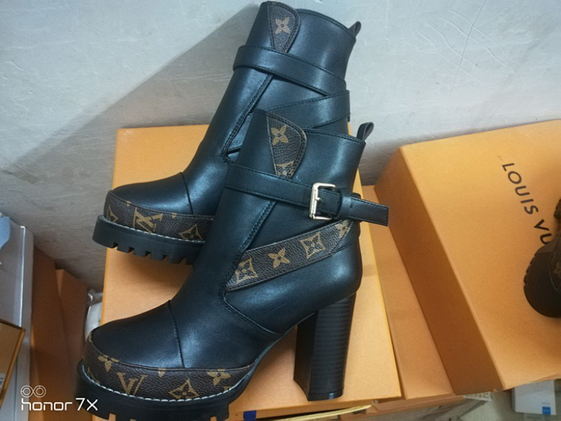 Zapatillas Louis Vuitton Botas - Modelo 396