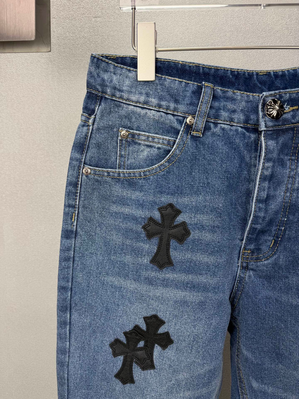 Pantalón Chrome Hearts 2026 nuevo azul pantalón con negro cruz patchwork cuero, para pareja CALIDAD ORIGINAL