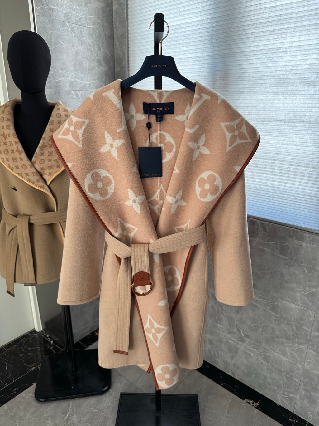 Chaqueta Louis Vuitton - Estilo 6 CALIDAD ORIGINAL