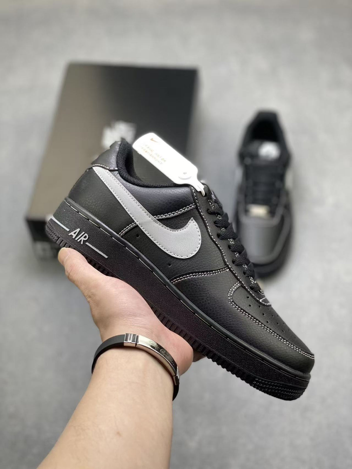 Air Force One - Negro y Gris