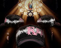 Gorra Texto gótico rosa con alambre de espino