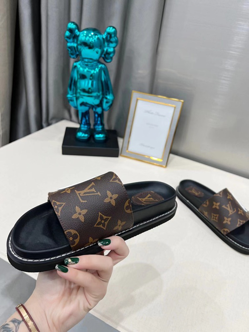 Zapatillas Louis Vuitton Sandalias - Modelo 040